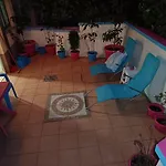 Princess&prince With Swimming Pool And Garden Διαμέρισμα