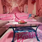 Princess&prince With Swimming Pool And Garden