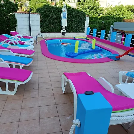 Princess&prince With Swimming Pool And Garden شقة *