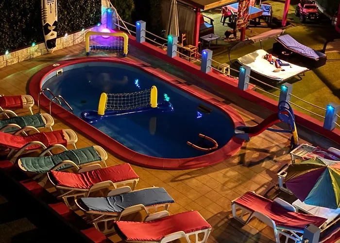 Princess&prince With Swimming Pool And Garden Apartmán