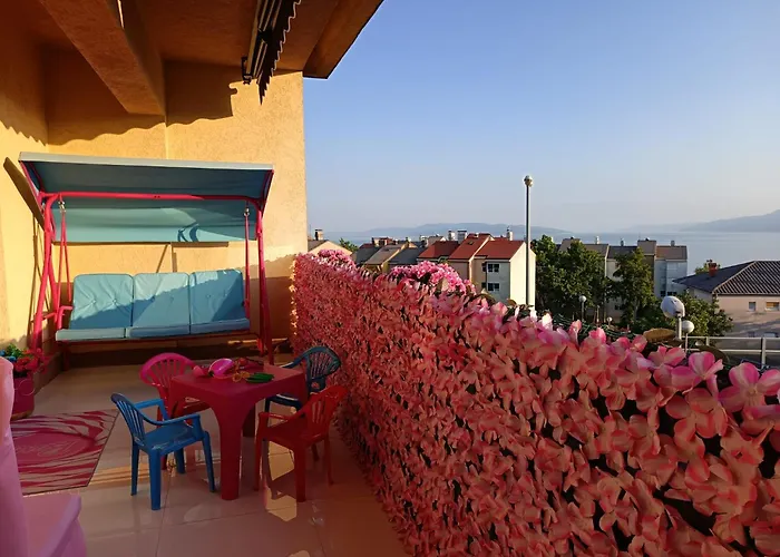 Princess&prince With Swimming Pool And Garden Apartment *