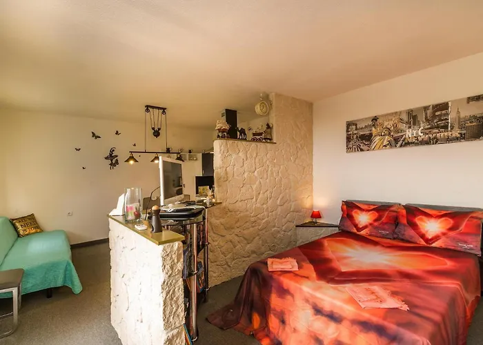 Princess&prince With Swimming Pool And Garden * Rijeka